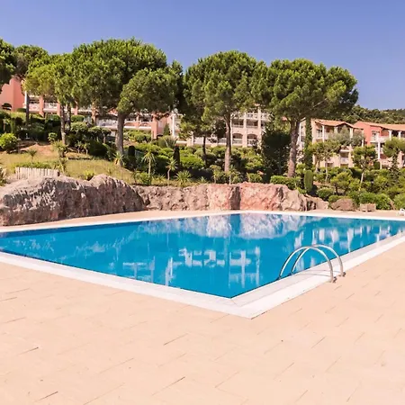 Appartement Le Hameau De Cap Esterel - Maeva - 4 Personnes 1 Vue Et Parking - Budget Mae-4393