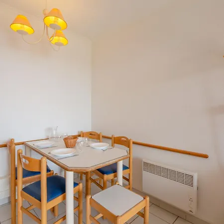 Résidence Le Hameau De Cap Esterel - Maeva - 4 Personnes 1 Vue Et Parking - Budget Mae-4393 Saint-Raphaël